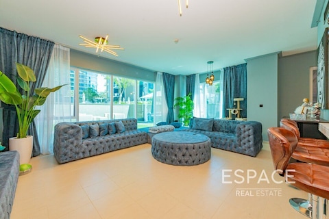 Private Terrace | Fully Upgraded | Vot