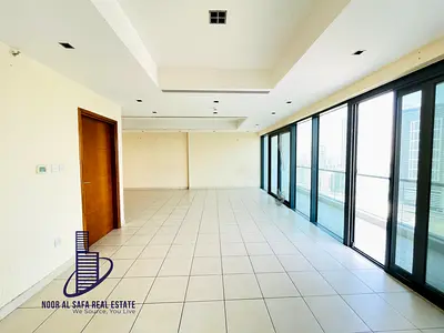 Chiller Free Huge And Spacious Apartment With Very Nice View