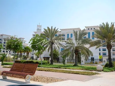 Stunning Unit| Prime Location | Partial Sea View