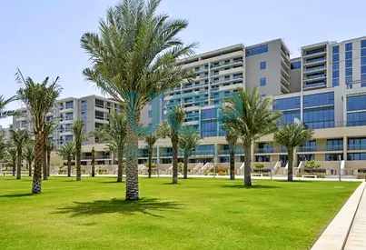 Spacious Layout | Maids Room| Vacant| Beach Access