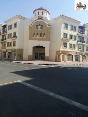 Good Business Point ! Free Parking Available