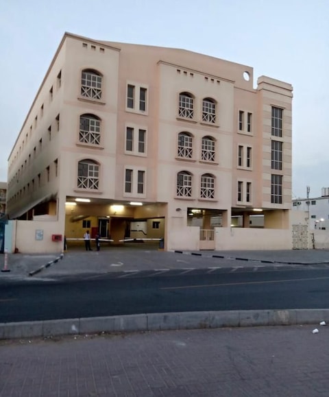 Labour Camp, Labour Accommodation, Staff Accommodation, Room For Rent, Labour Camp In Al Quoz