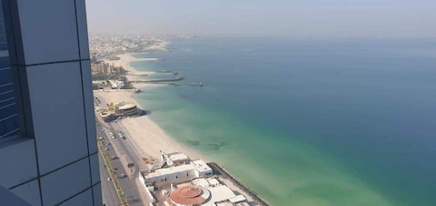 Full See Viwe 2bhk For Sale In Corniche Tower