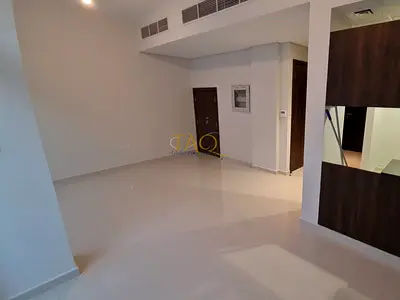 Brand New | 5 Br | Middle | Back To Back |