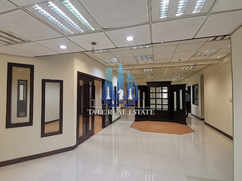Spacious Fitted Office / Prime Location / Good For Salon