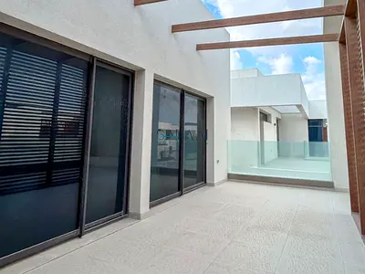Good Deal | Double Row | Modern | Unfurnished