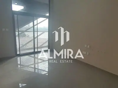 Up To 4 Cheques | Complete Amenities | Balcony