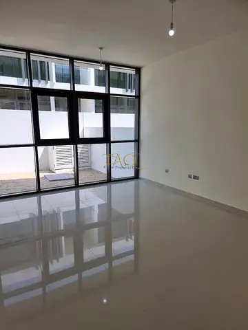3br + Maid | Middle | Back To Back | Vacant |