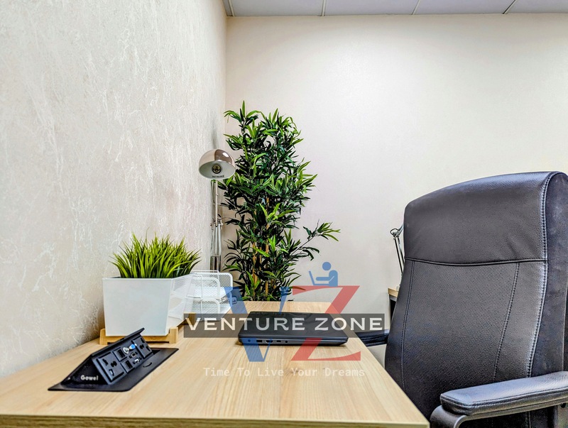 Office for Rent: Elegant Massive Desk Space with EJARI from Venture ...