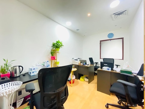 Office Space Solution | Near Metro Station And Airport