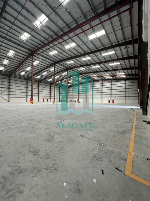 Excellent Warehouse For Sale In Dip 2
