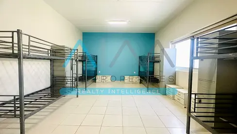 Leed Platinum Oasis: Expo-proximate Labor Camp Redefining Convenience And Spacious Living For 700 R