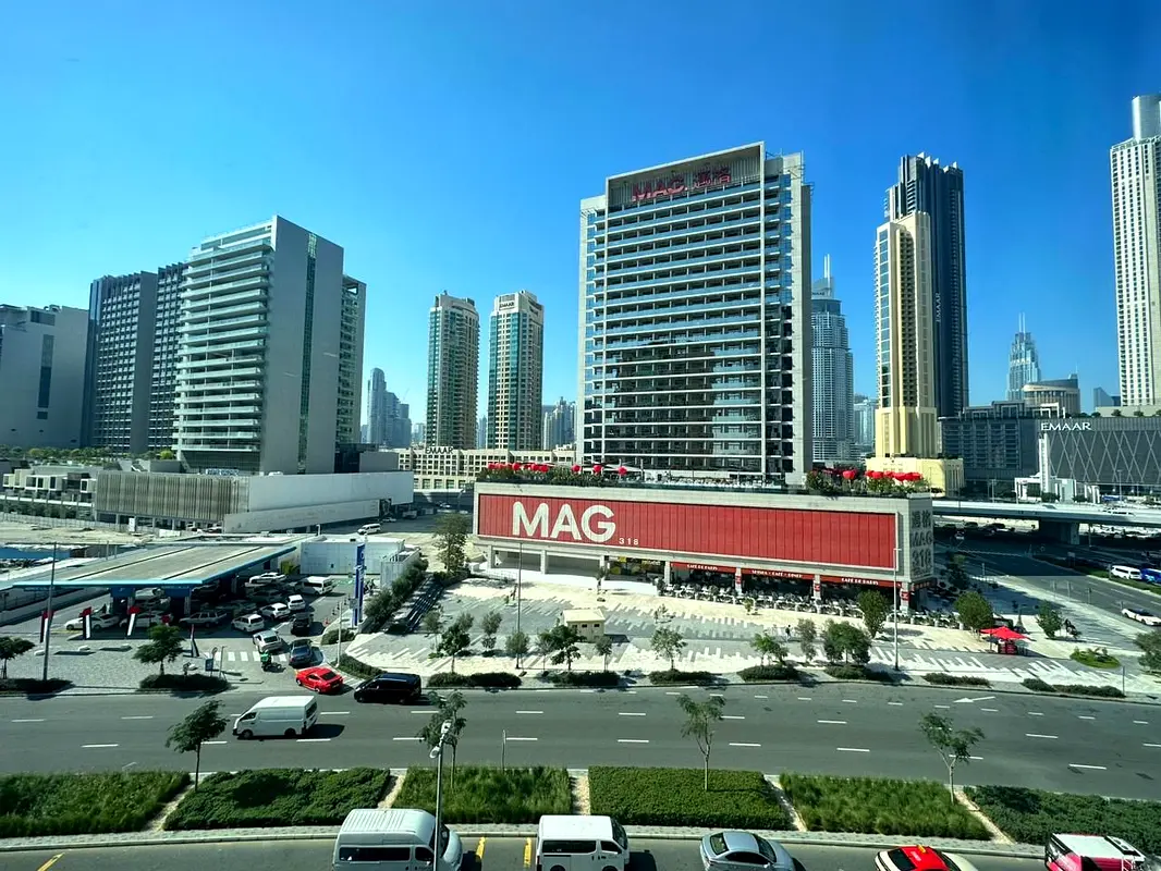 Office for Rent Fully Furnished Office Partitions Near Downtown