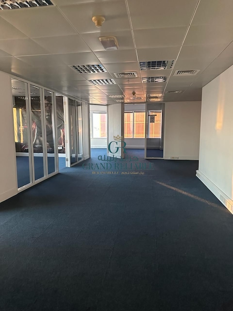 Main Sheikh Zayed Road/ready Office/walking Distance From Emirates Center Metro Station