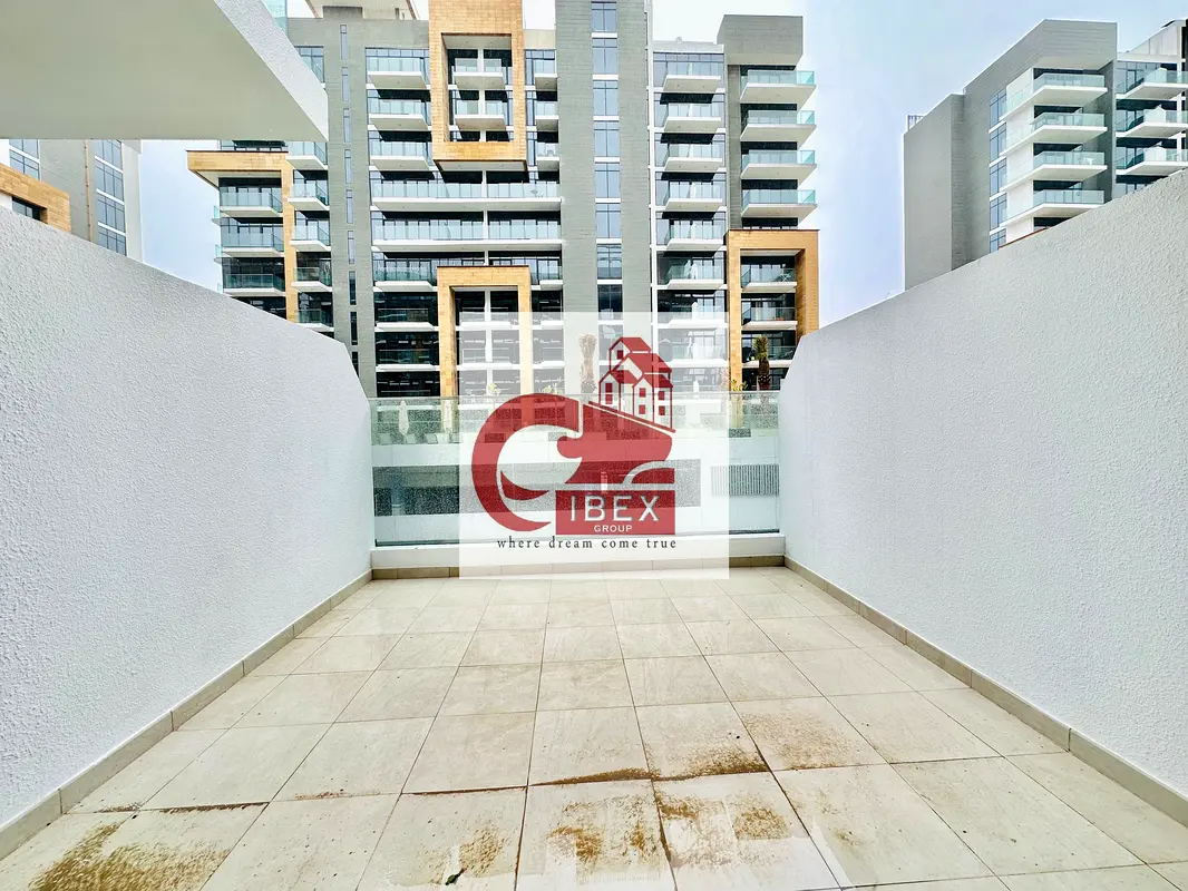 Apartment/Flat Brand new huge tarrace studio apartment with chillier