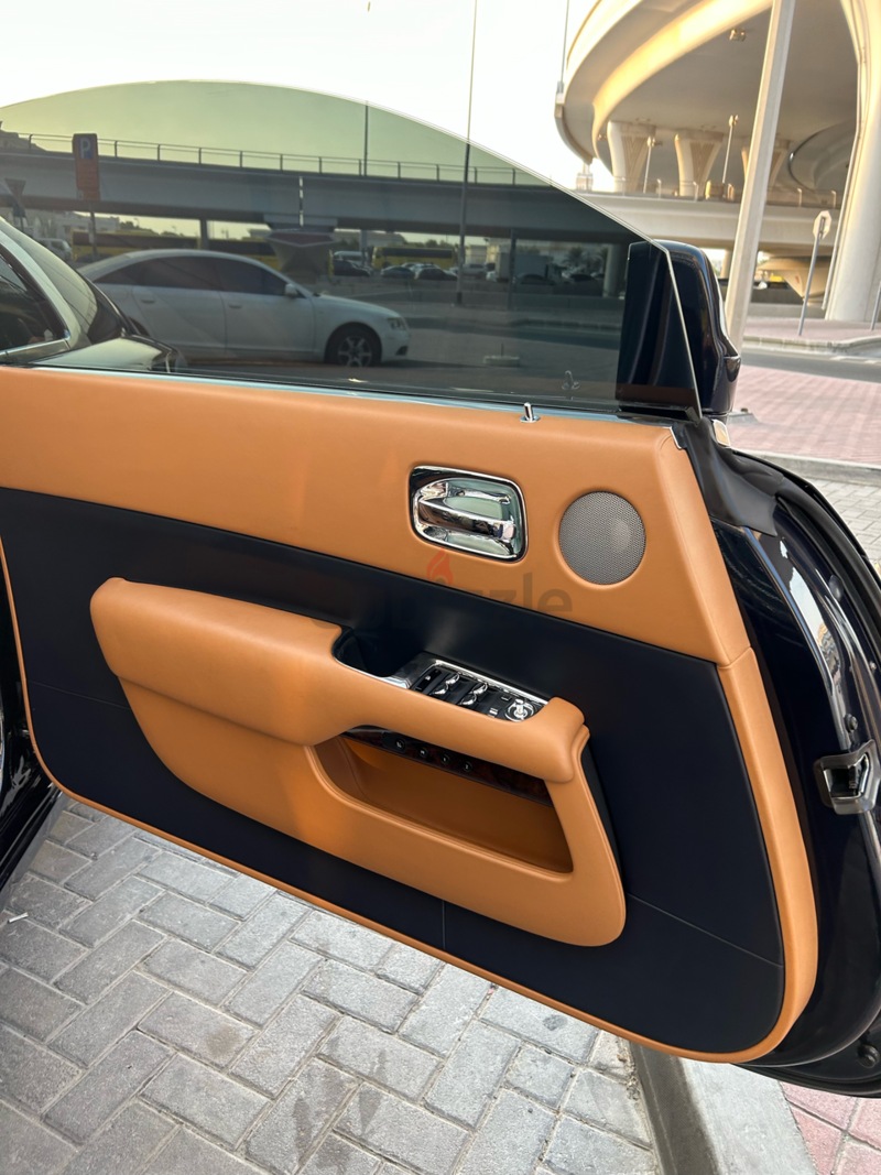 Unique Rolls Royce Wraith 4 Buttons Special Color Service 2029 