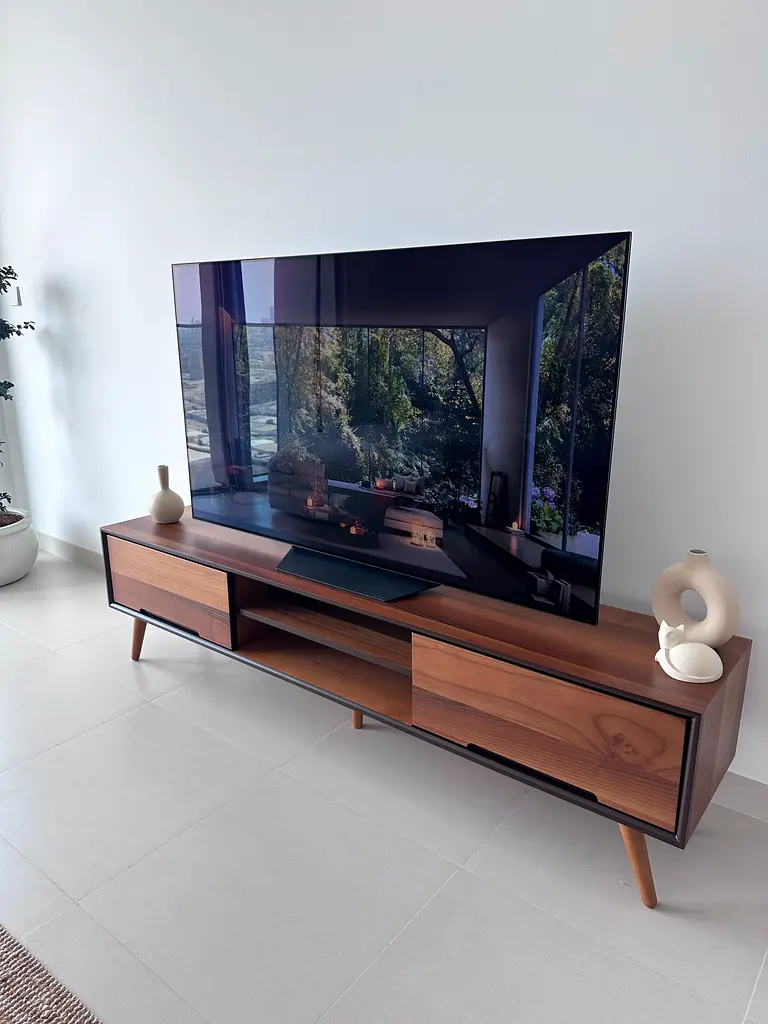 URGENT Wooden TV stand