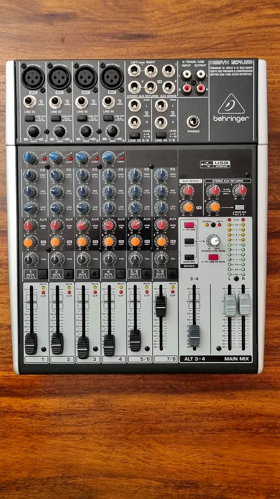 Audio Mixer Behringer Xenyx 1204USB