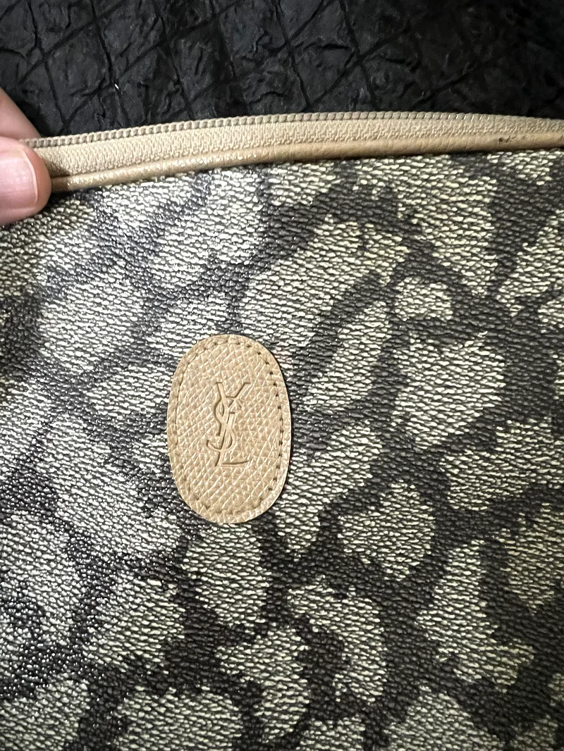 حقيبة / جيب أصلية من Ysl63264584066563110