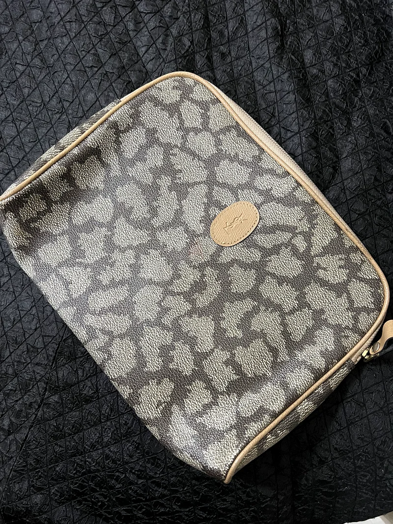 حقيبة / جيب أصلية من Ysl63264584066563113