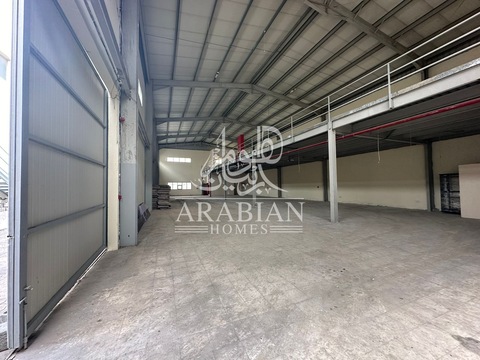 836sq.mtr Warehouse With Mezzanine For Rent In Mussafah Industrial Area - Abu Dhabi.