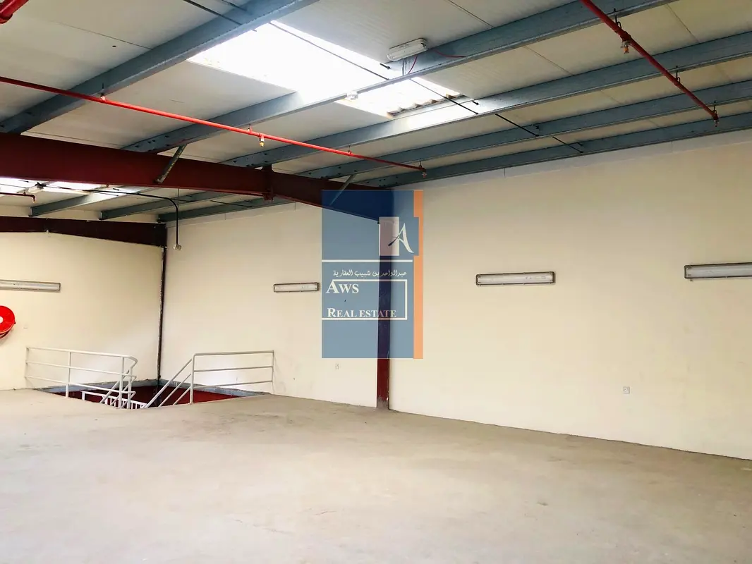 Warehouse Direct from Landlord Flexible Payment Cheap and Spacious