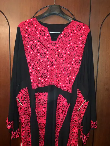 Palestinian Dress ثوب فلسطيني