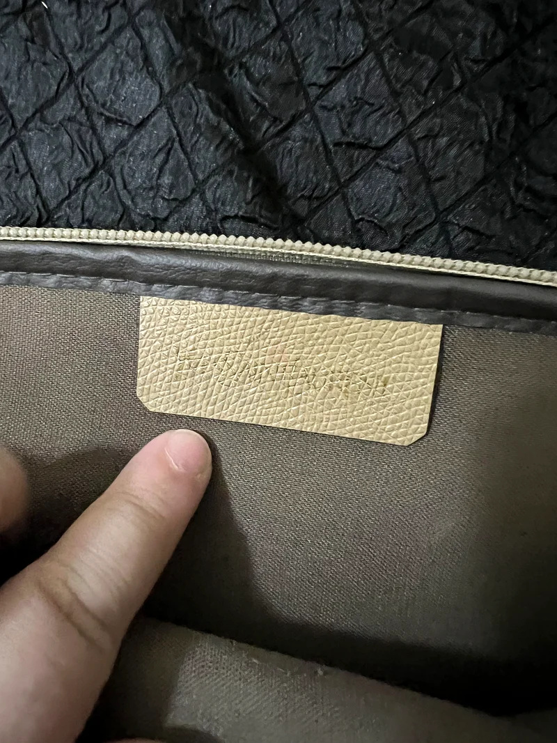حقيبة / جيب أصلية من Ysl63264584066563112