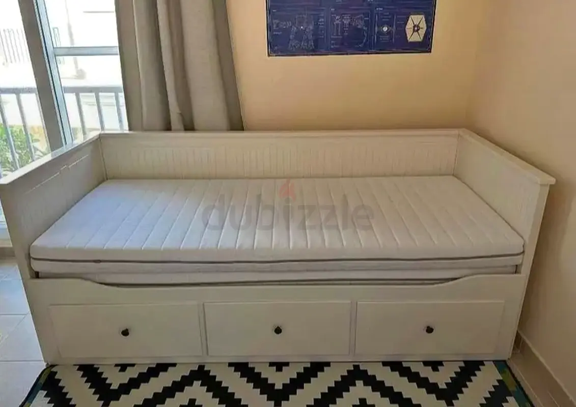 IKEA Hamnes Day Bed