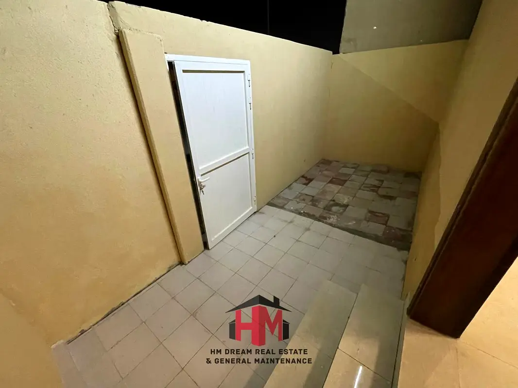 Apartment/Flat Brand New Separate Entrance 2 Bedroom Hall With