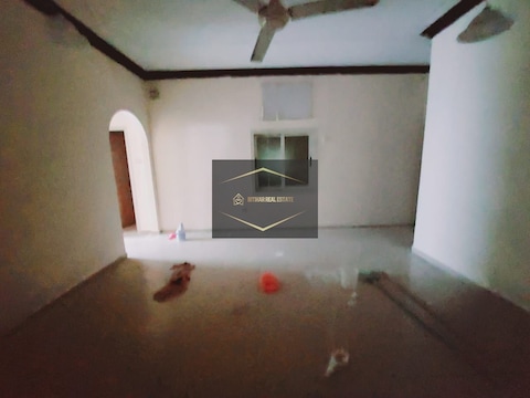 Spacious 1bhk Available With Balcony (window Ac)