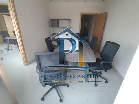 Close To Stadium Metro Chiller Free 15 Days Free Huge Office With Furniture And Build Partition