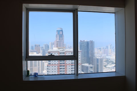 Dubai Border 1 Br Hall Available Only For Family