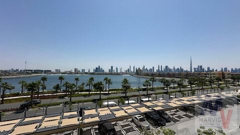 Full Sea View/vacant/burj Khalifa View