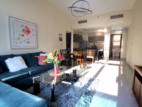 Fully Furnished | Spacious 2br | Community View