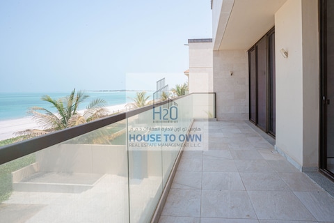 Premium And Luxurious Beach Front Villa Type 3