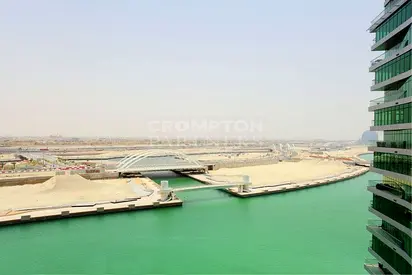 Full Sea View / Unique Layout / Returns 7% Roi