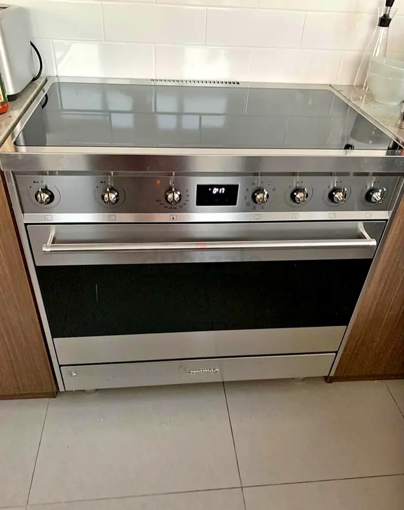 Smeg latest model induction electric cooker 90cm