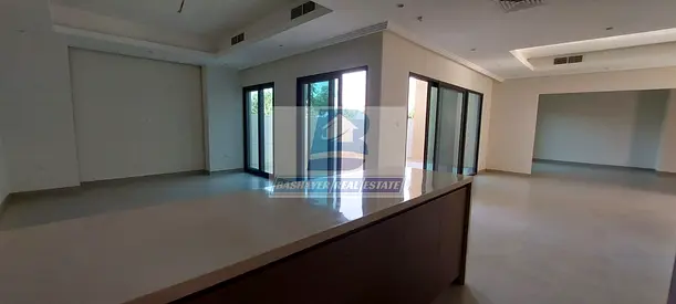 Golden Visa - Free Hold - Full Kitchen Appliances - Smart Home - Huge And High Finishing - 5 Years