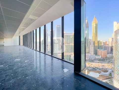 Semi Fitted Full Floor | Difc Burj Khalifa View