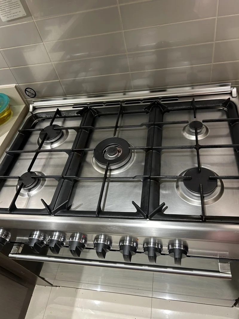 Bombăni Gas hob electric oven