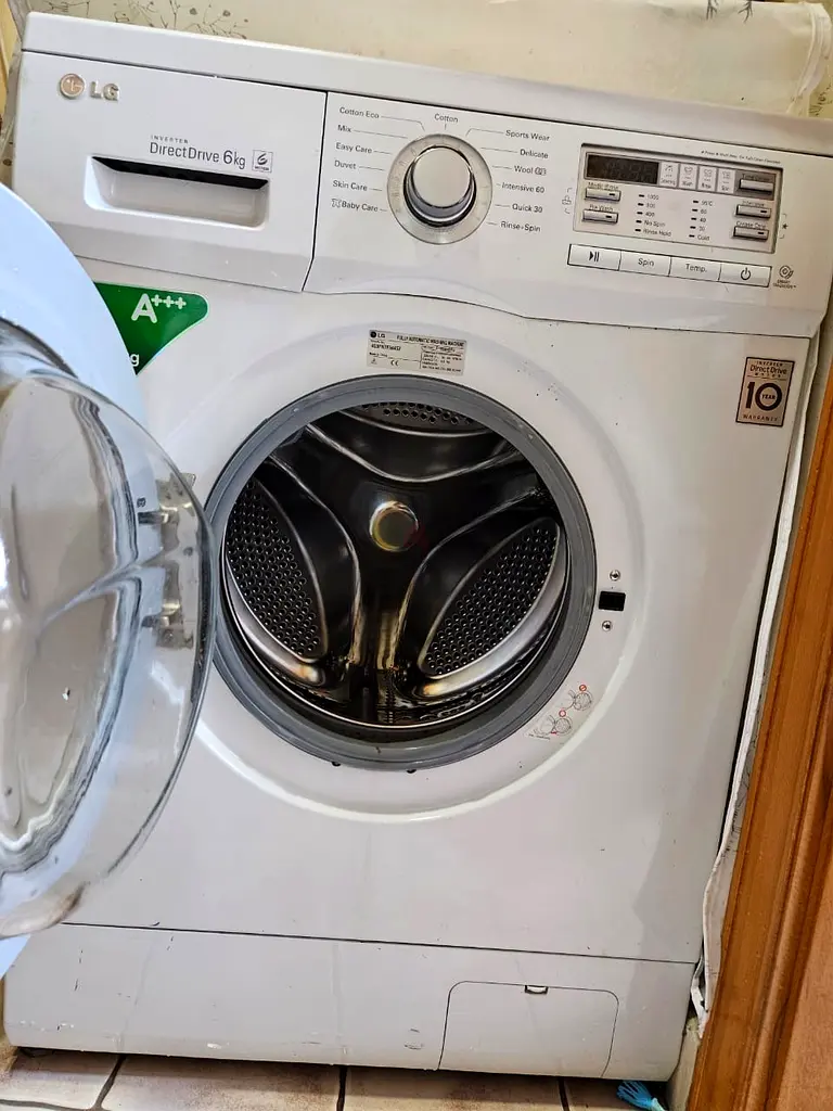 LG washing machine 6kg