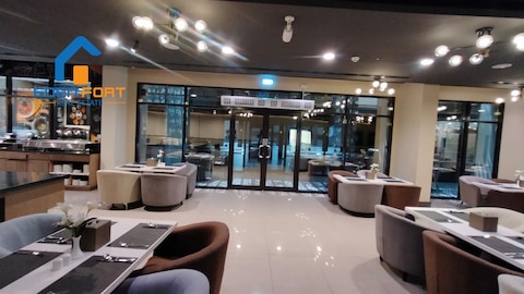 Restaurant For Rent In Dubai Investment Park 1