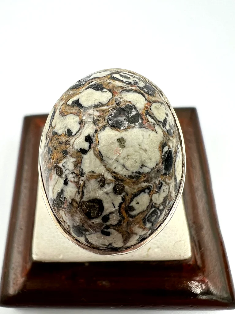 A ring with a turquoise stone, Neyshabur rare63174324195331112