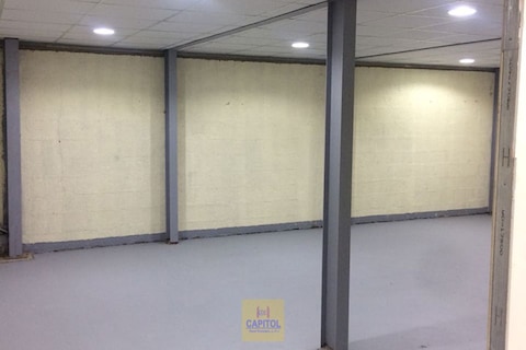 900 Sqft Storage Warehouse Available For Rent In Alquoz -3