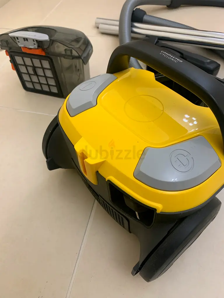 Electrolux Bagless Vacuum Cleaner Z1230