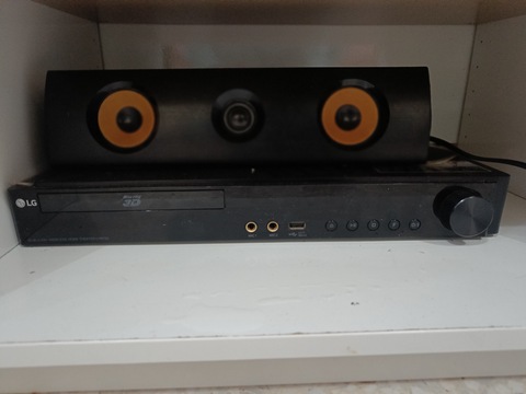 LG HOME THEATRE FOR SALE URGENTLY
