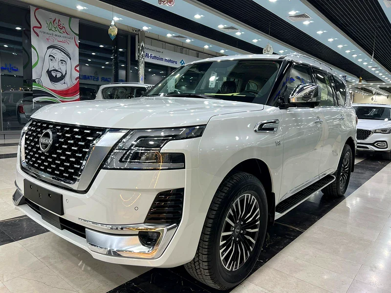 Nissan Patrol - Platinum - Dealer Warranty - Model 2024 - New LE V863138719960961111