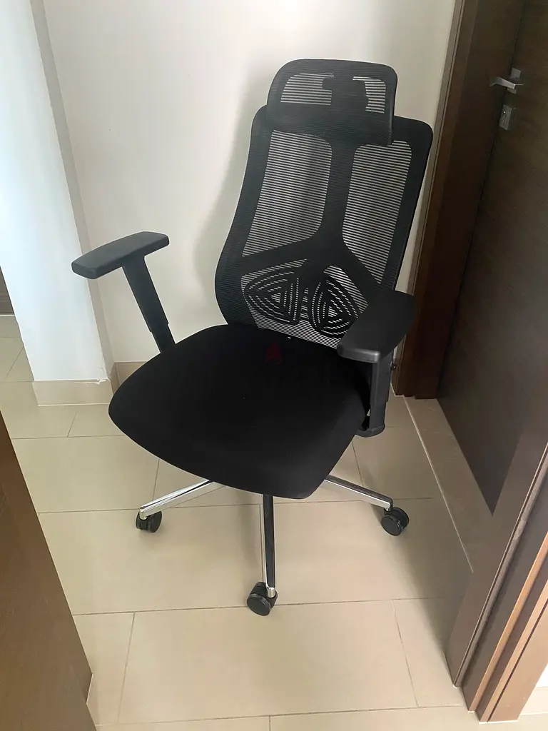 Desk chair for sale