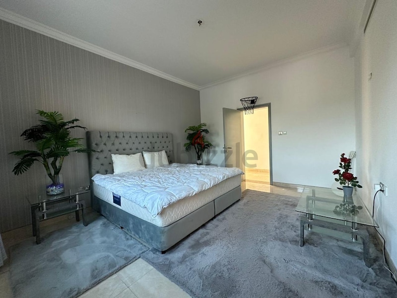 Villa/House for Rent: Jumeriah island master view villa | dubizzle Dubai